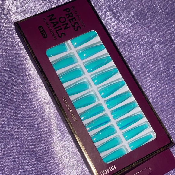 Stylish 24pc Press-On Nails - Picture 4 of 8